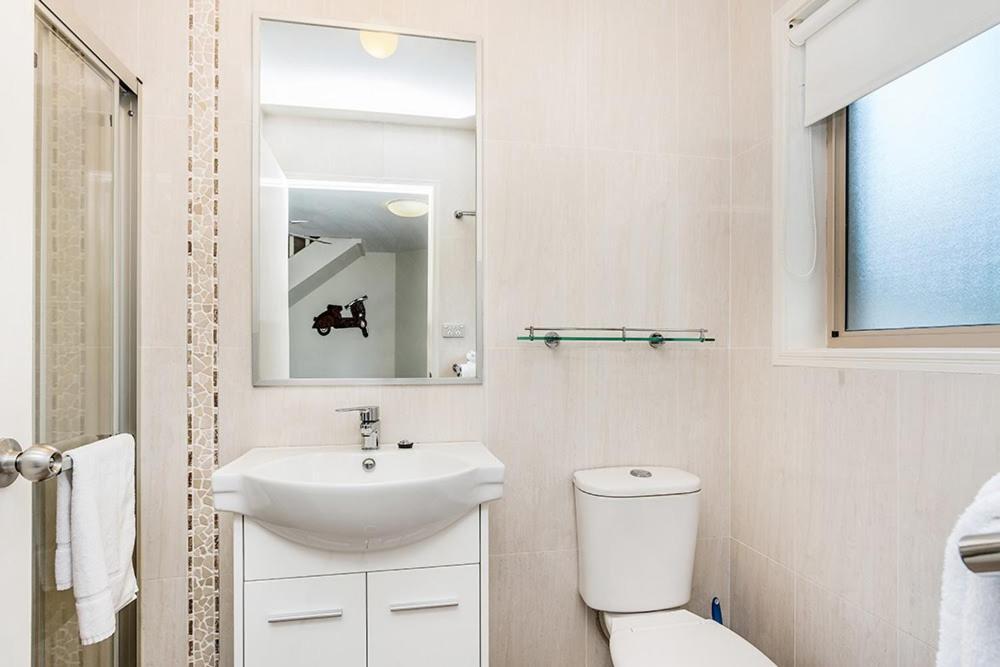 ไบรอนเซนทรัลอพาร์ตเมนท์ Aparthotel ไบรอนเบย์ ภายนอก รูปภาพ