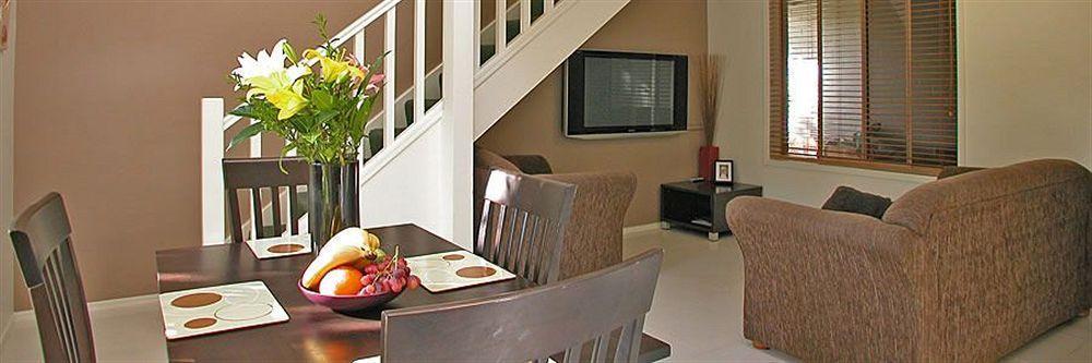 ไบรอนเซนทรัลอพาร์ตเมนท์ Aparthotel ไบรอนเบย์ ภายนอก รูปภาพ