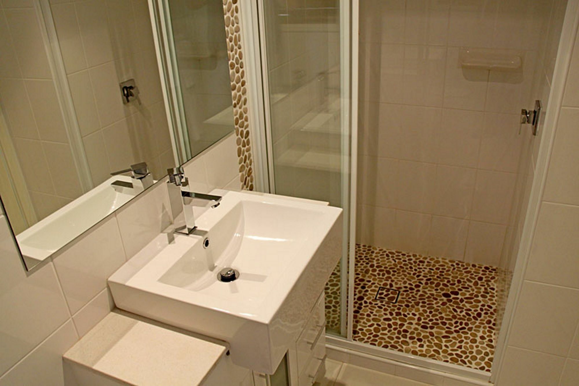 ไบรอนเซนทรัลอพาร์ตเมนท์ Aparthotel ไบรอนเบย์ ภายนอก รูปภาพ